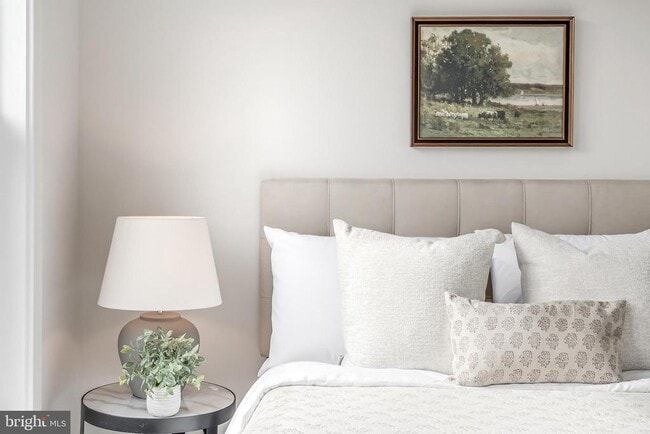 Building Photo - 12742 Verdant Wy