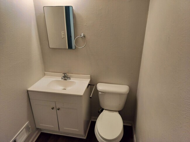 Building Photo - Simply Convenient