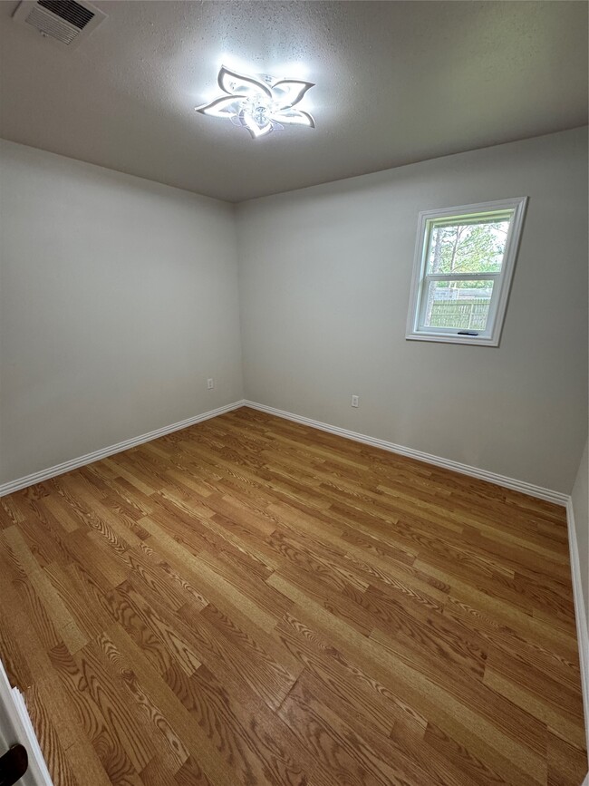Building Photo - 26327 Pinion Creek Rd