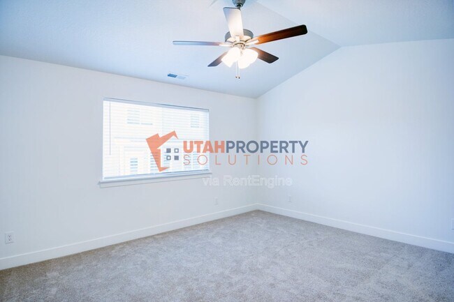 Building Photo - 1621 N 3890 W