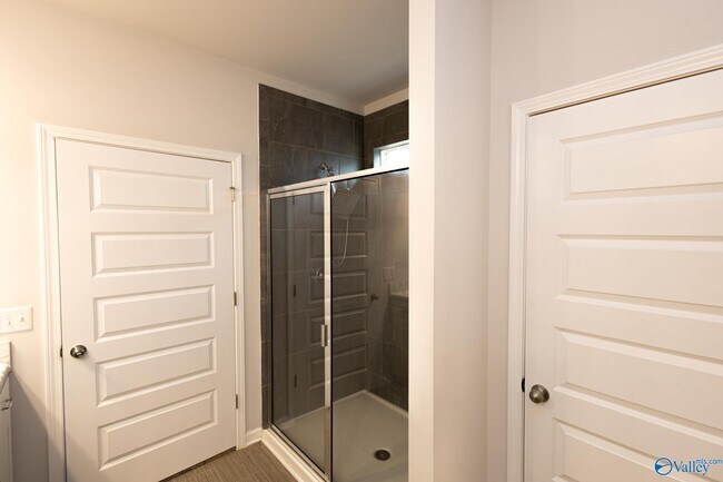 Building Photo - 121 Mill Valley Wy