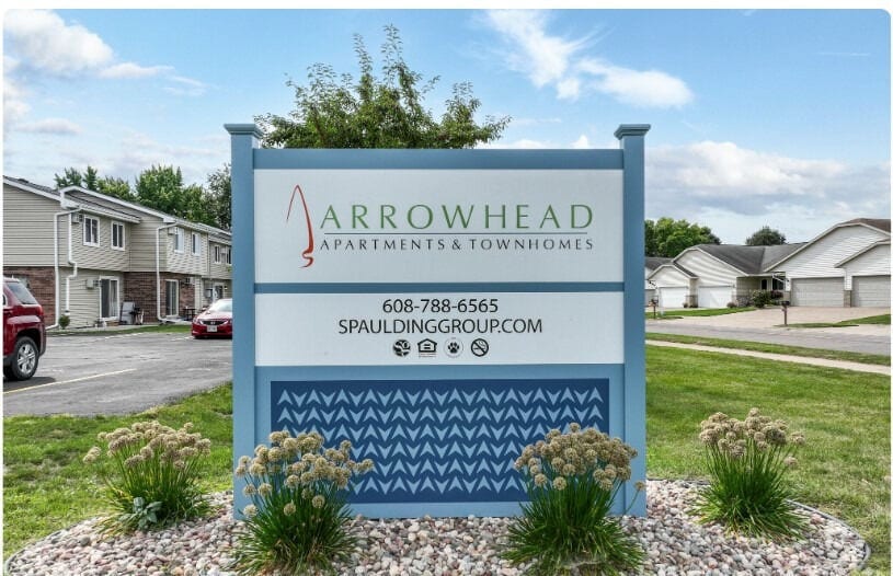 Primary Photo - Arrowhead Apartments & Townhomes