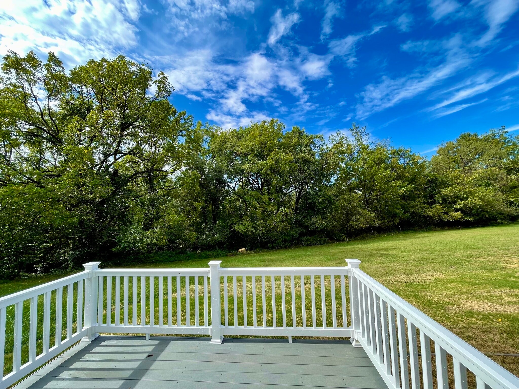 Beautiful private/quiet back yard - 2225 Kenwood Blvd SE