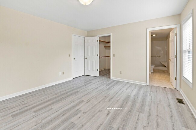 Building Photo - 739 A C Morrison Rd