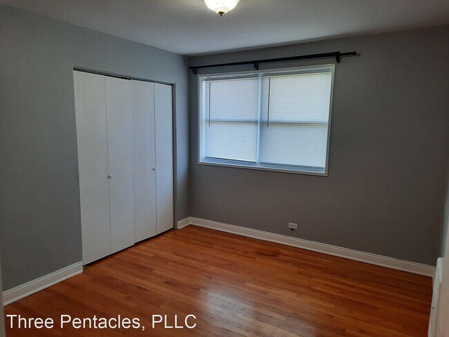 Building Photo - 3 br, 1.5 bath House - 7545 W Belden Ave #6