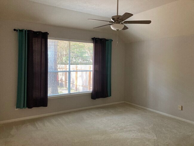 master bedroom - 35 Auburn Path Dr