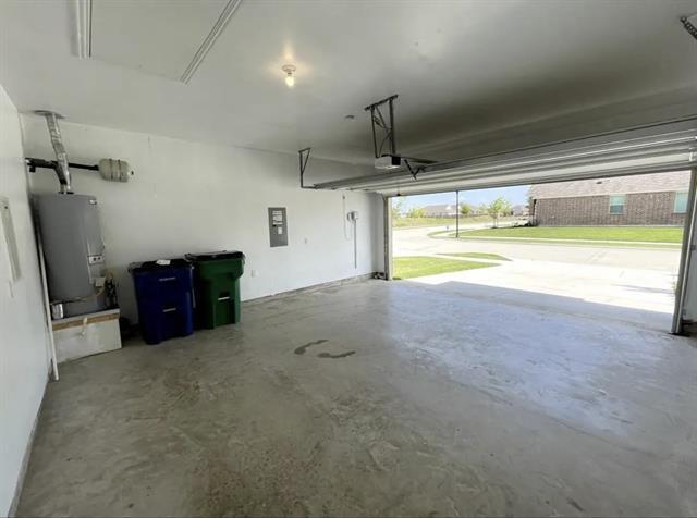 Building Photo - 3704 Milkweed Rd