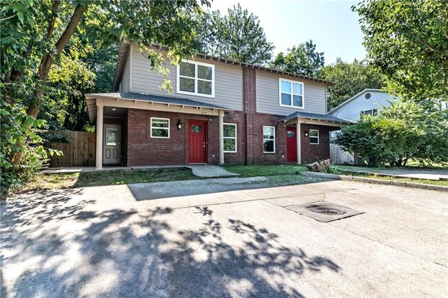 Primary Photo - ARFAY TOWNHOMES AT W MOAN PLACE