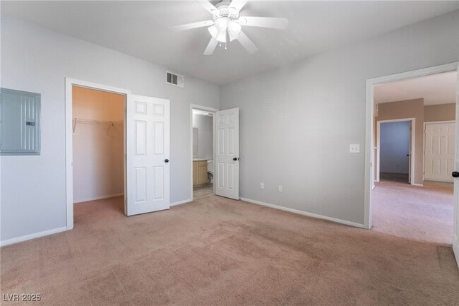 Building Photo - 6955 N Durango Dr