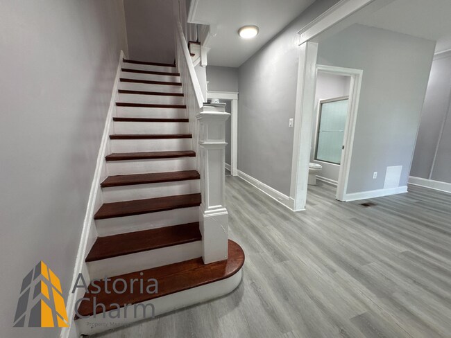 Building Photo - Updated 4 Bedroom Home in the Heart of Bal...