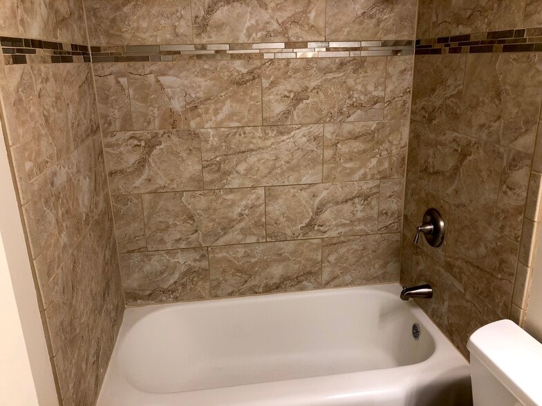 Building Photo - 3801 Nevin Ave