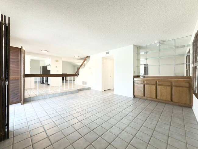 Building Photo - La Costa Charmer w/ Large Yard and Pool!