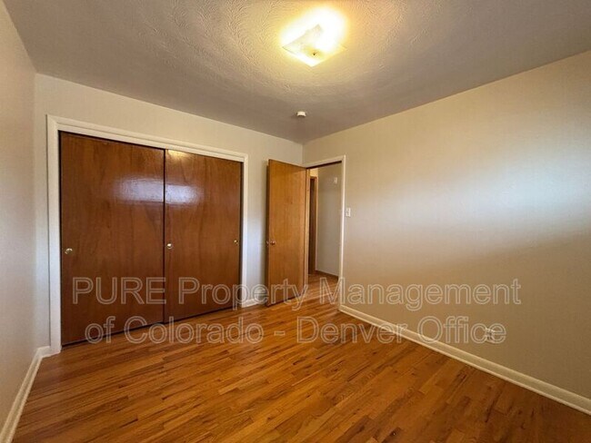 Building Photo - 3900 Yarrow St