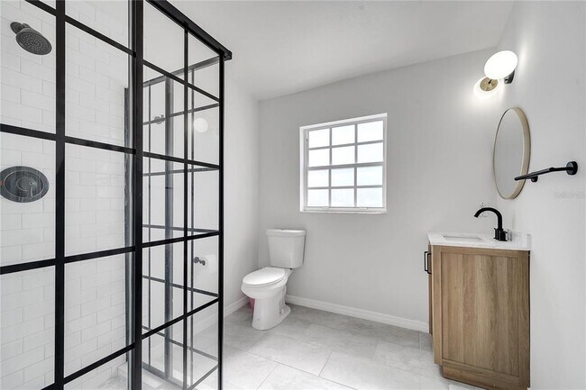 Building Photo - 1028 Universal Rest Pl
