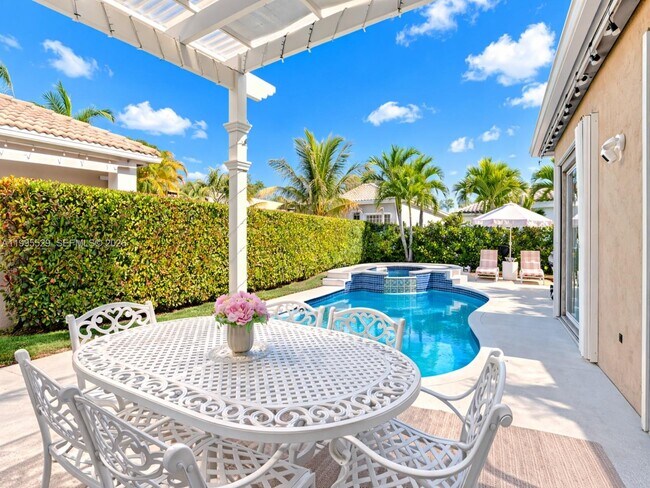 Building Photo - 6928 NW 33rd St