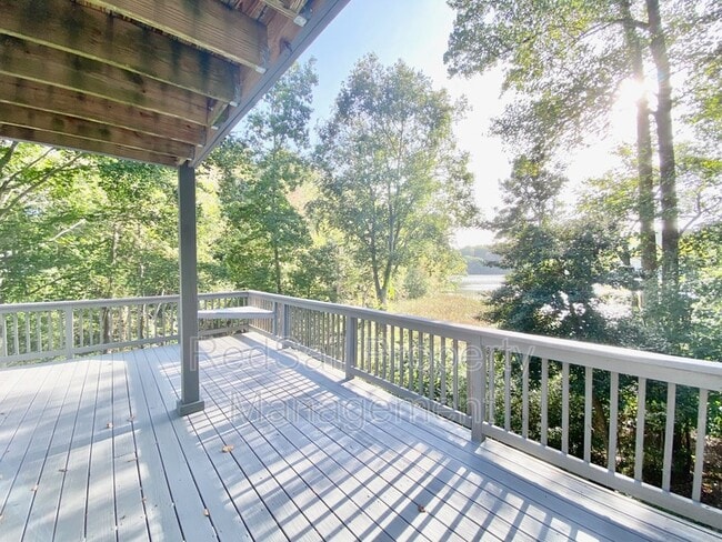 Building Photo - 41 Creekstone Dr