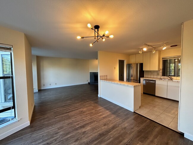 Dinning Room toward Living Room - 664 Missouri St