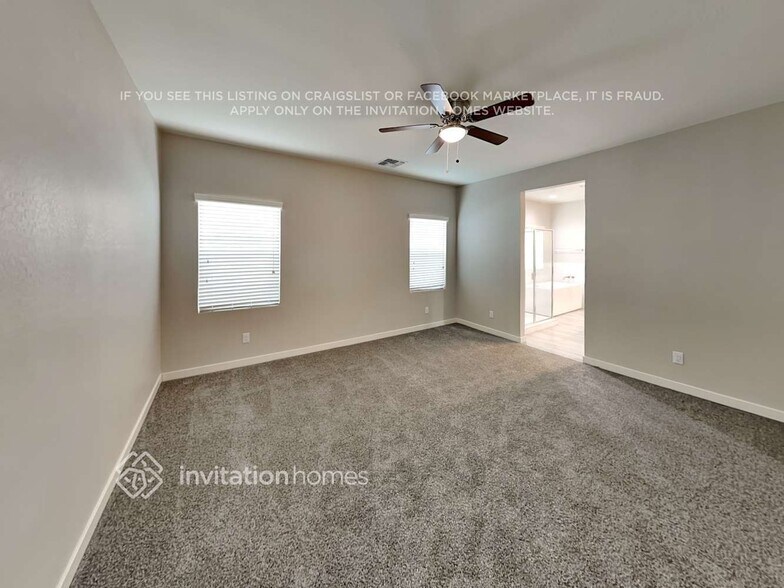Building Photo - 7421 S 23rd Dr