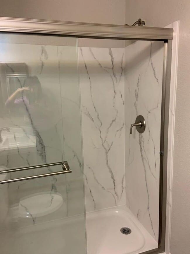 Building Photo - Updated 3bed/2bath on private culdesac in Thornton!!