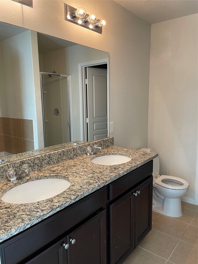 Building Photo - 2522 Bedrock Ln