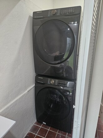 Double-decker washer and dryer - Brand new! - 2385 SW 25th St