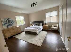 Building Photo - 9002 Tamarron Dr