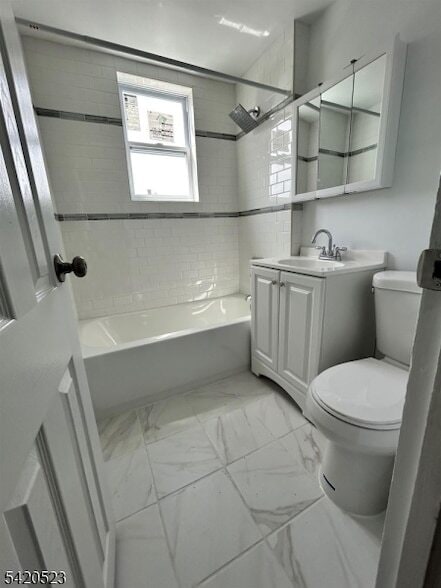 Building Photo - 222 Inslee Pl