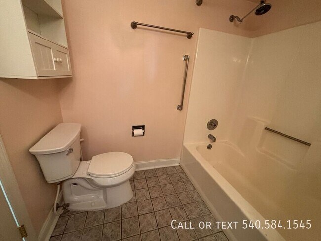 Building Photo - 3776 Kenwick Trail