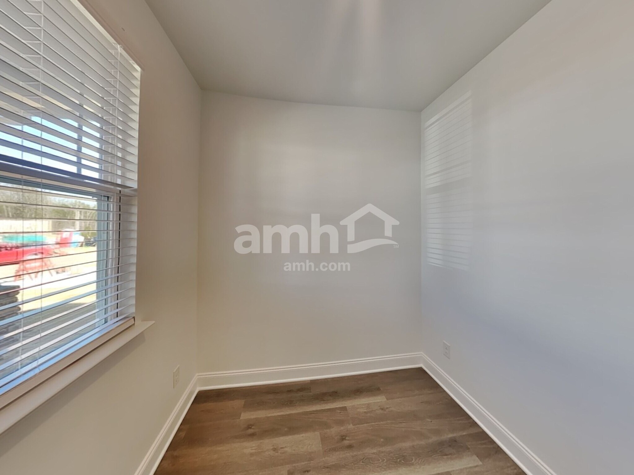 Building Photo - 205 Argea Dr