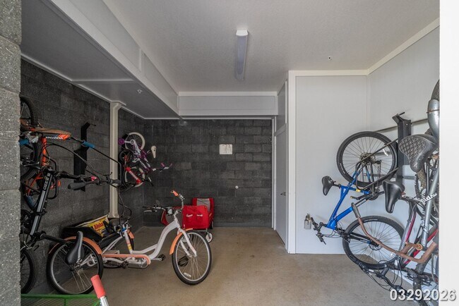 Building Photo - $3,500 / 3br - 1225ft2 - Modern New Build 3BR/2BA/2PKG immaculate unit in Nahele at Ho'opili