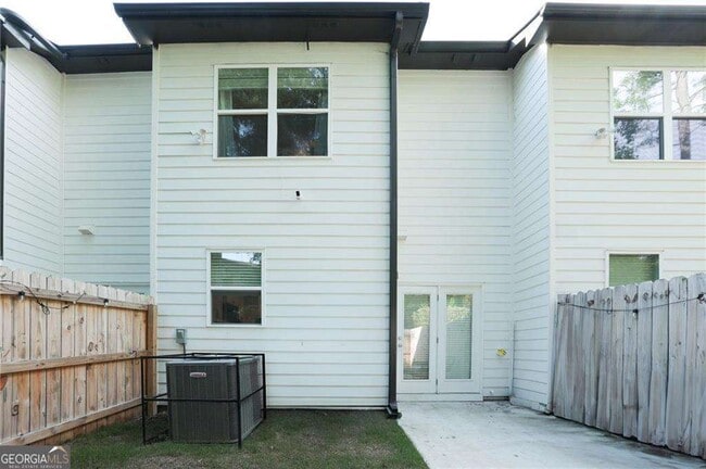 Building Photo - 3281 Tucker Norcross Rd