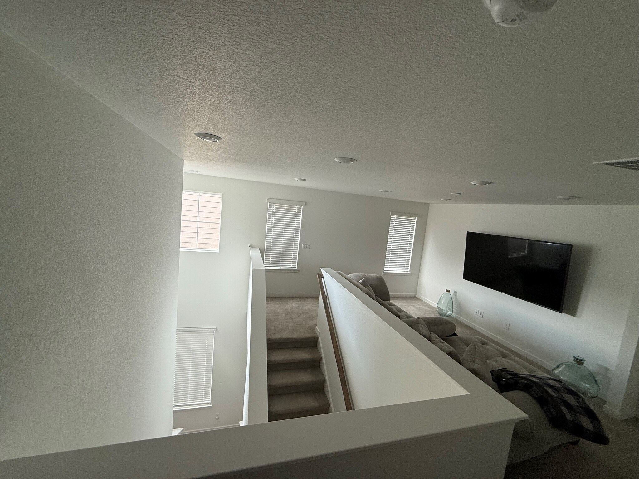 Building Photo - 8978 Woodmere Ct
