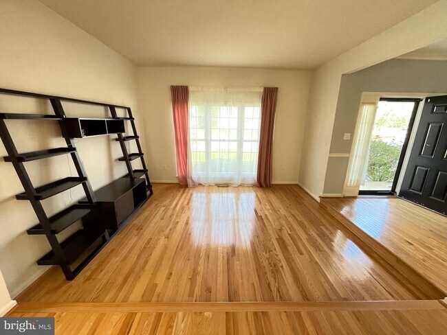 Building Photo - 11222 Bel Aire Ct