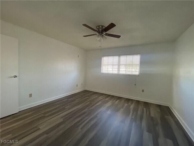 Building Photo - 3706 Broadway