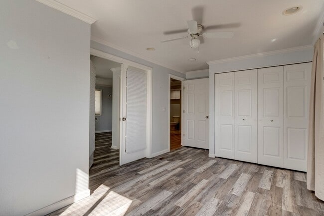 Building Photo - Spacious 2-Story Split-Level Home with Wat...