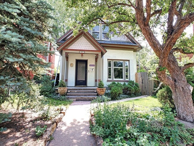 Building Photo - Sherman St- JK