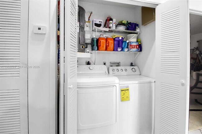 Building Photo - 13625 SW 99th Terrace