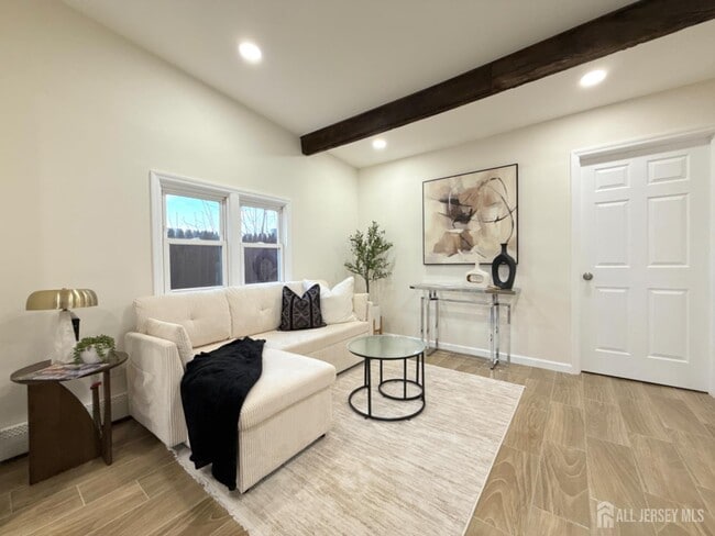 Building Photo - 6 Fitch St