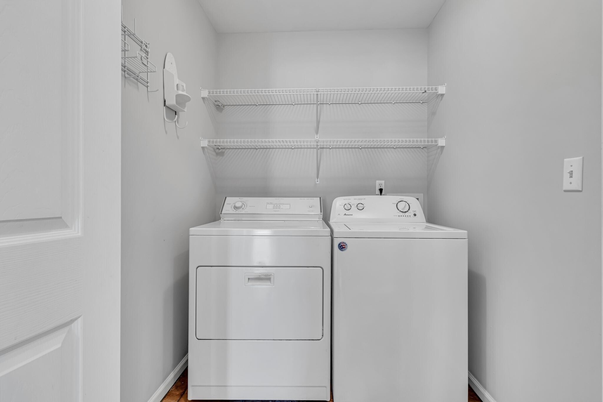 Building Photo - 207 Andy Johns Dr