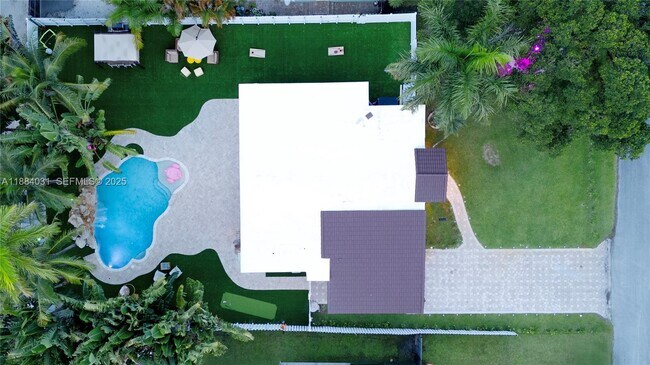 Building Photo - 1435 Grant St