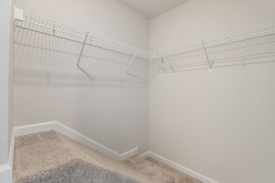 Building Photo - 105 Milburn Dr