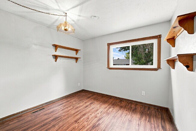 Building Photo - $3,195.95 - 4 Bed, 3 Bath Home in Thornton with Sun Room, Finished Basement & Fenced Backyard