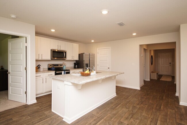 Building Photo - 334 This Way