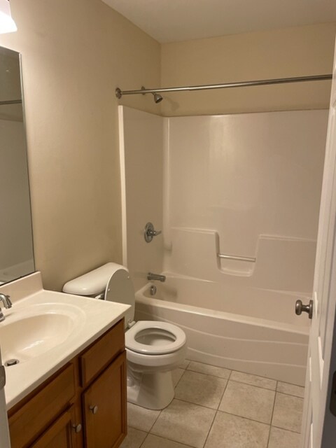 Building Photo - 411 Clare Ln