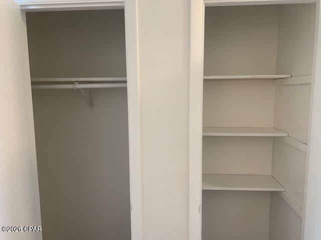 Building Photo - 2533 Johnson Dr