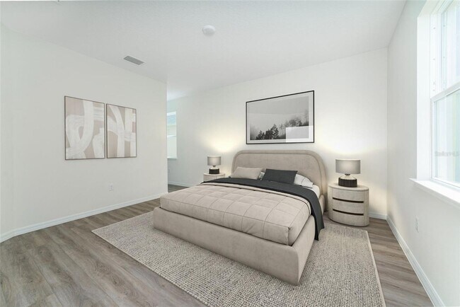 Building Photo - 4/3.5 with a loft in Longwood!