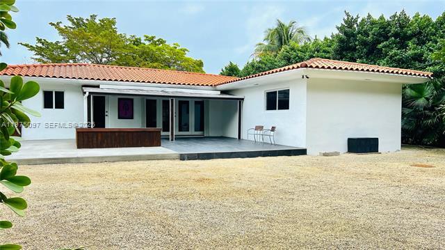 Building Photo - 10610 NE 11th Ct