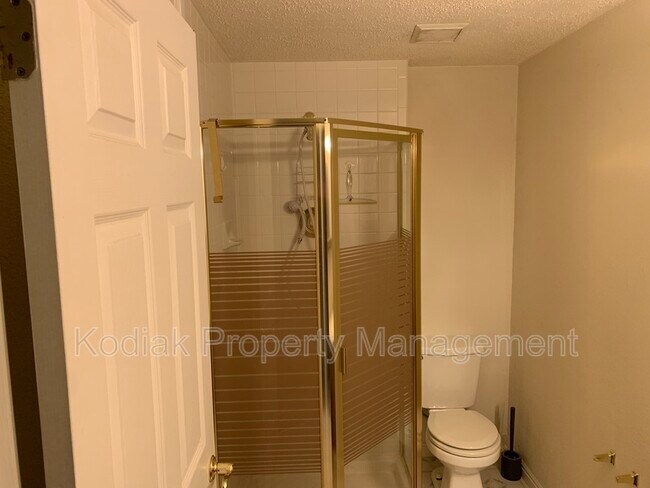 Building Photo - 1737 E 2800 N