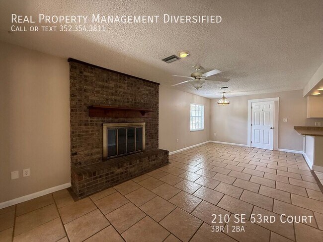 Building Photo - 210 SE 53rd Ct