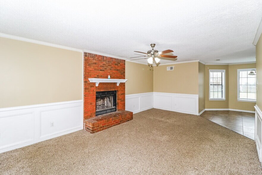 Building Photo - 2691 Country Lawn Cove